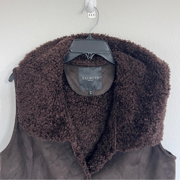 Talbots Faux Fur Brown Vest Size 16P - Picture 2 of 7